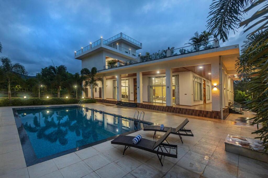 Матеран: Saffronstays Odyssey, Karjat
