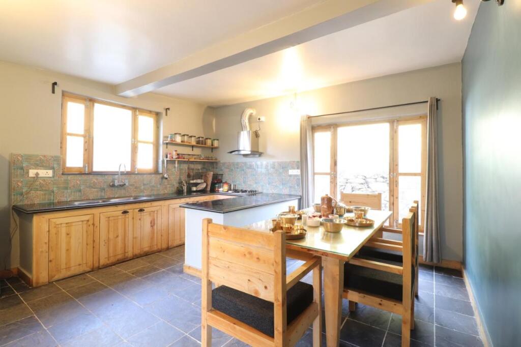 Массури: Saffronstays Maison Calme