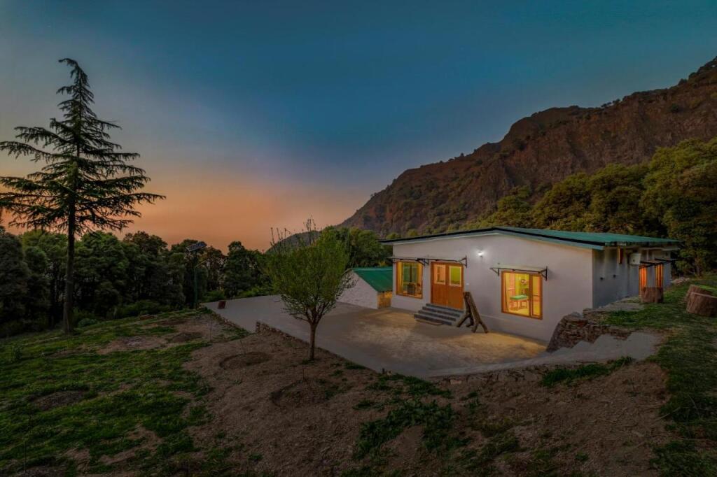 Массури: Saffronstays Maison Calme
