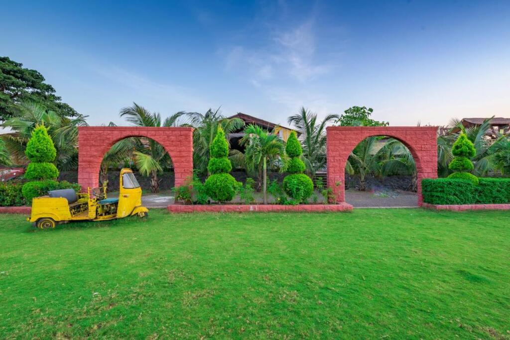 Нашик: SaffronStays Heritage Waada, Nashik