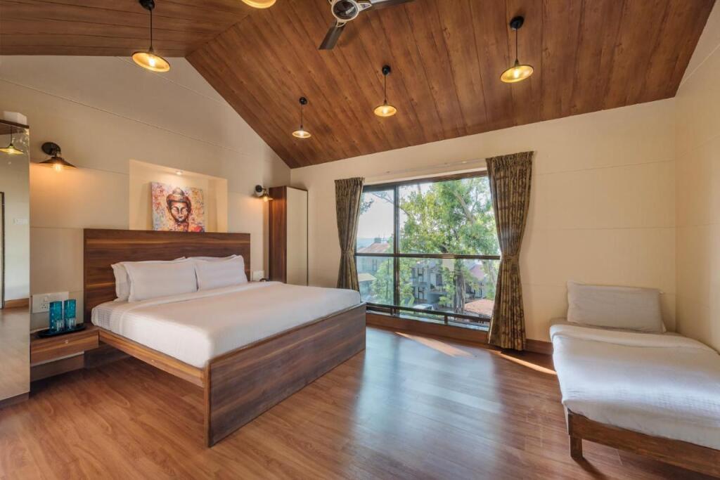 Олд-Махабалешвар: SaffronStays Casa Tranquil, Panchgani - pet-friendly veg only pool villa
