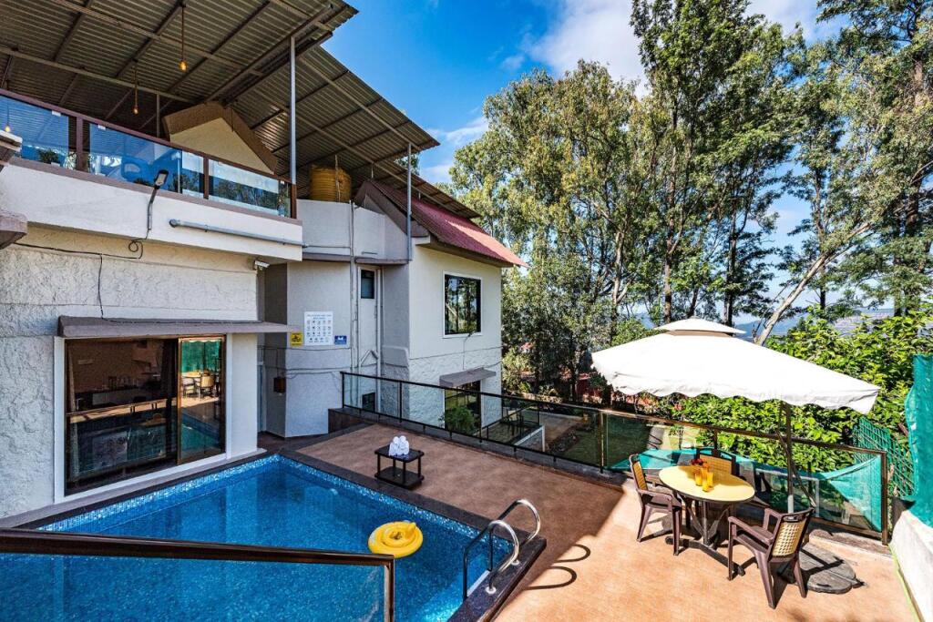 Олд-Махабалешвар: SaffronStays Casa Tranquil, Panchgani - pet-friendly veg only pool villa
