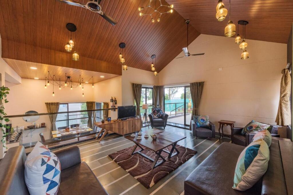 Олд-Махабалешвар: SaffronStays Casa Tranquil, Panchgani - pet-friendly veg only pool villa