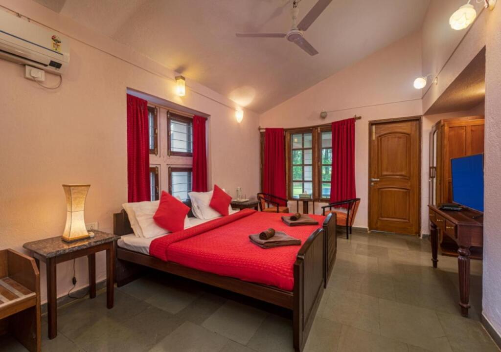 Олд-Махабалешвар: Saffronstays Red Brick House