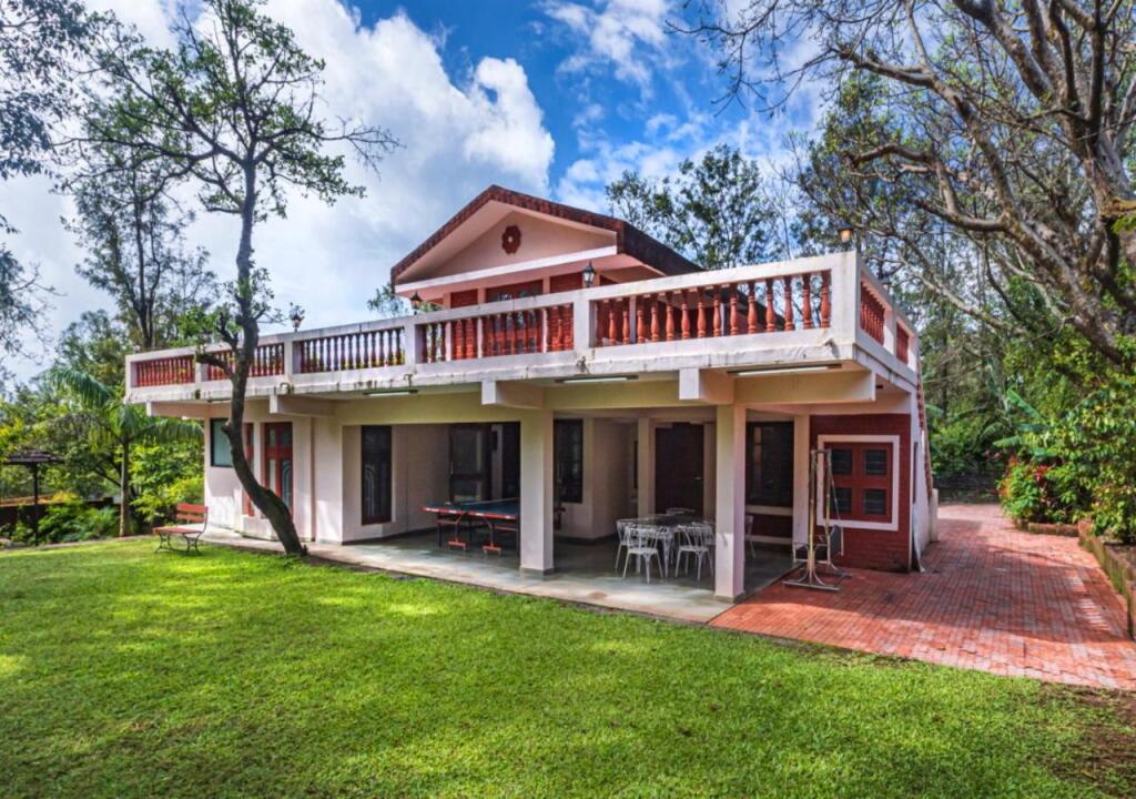 Олд-Махабалешвар: Saffronstays Red Brick House
