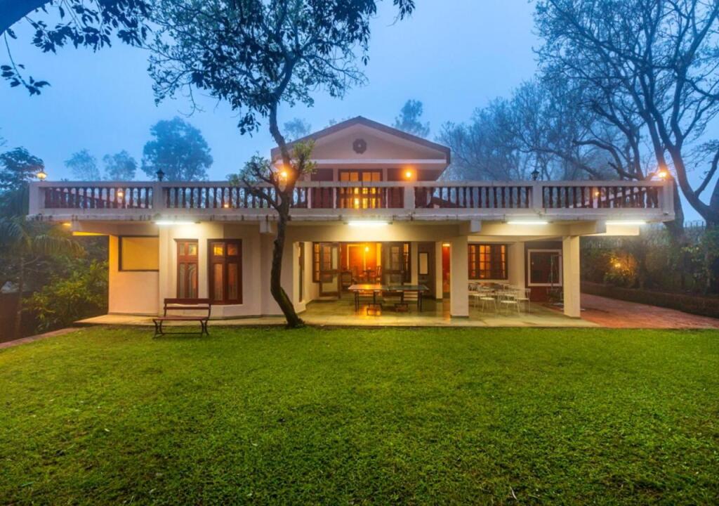 Олд-Махабалешвар: Saffronstays Red Brick House