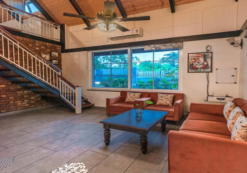 Прем-Нагар: Saffronstays Doon Hideout