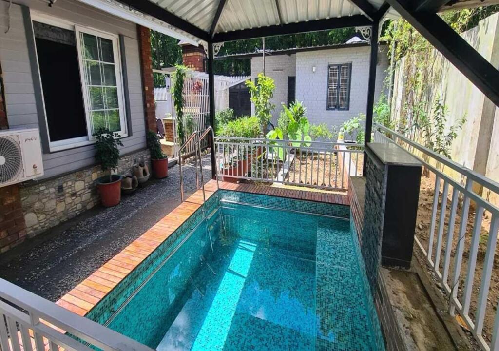 Прем-Нагар: Saffronstays Doon Hideout