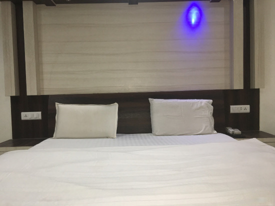 Крепость Jhansi: Hotel Sukh Sagar