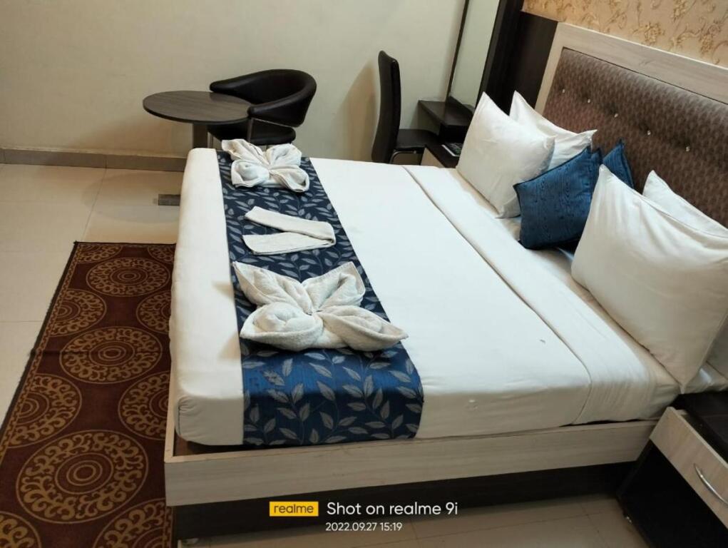 Крепость Jhansi: Green Leaf Hotel