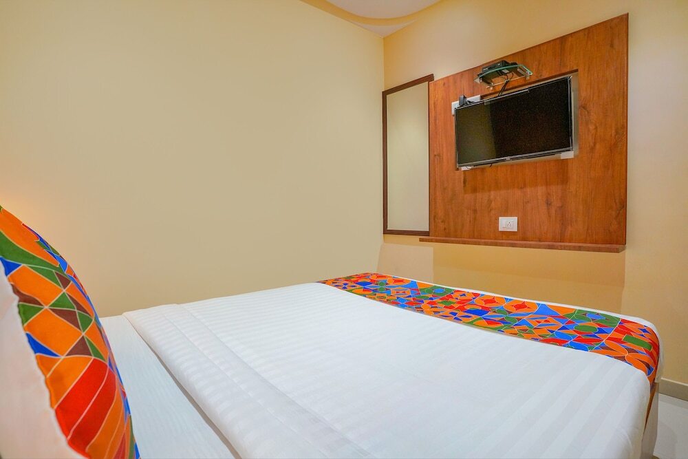 Мумбаи: Fabexpress Colaba Grand