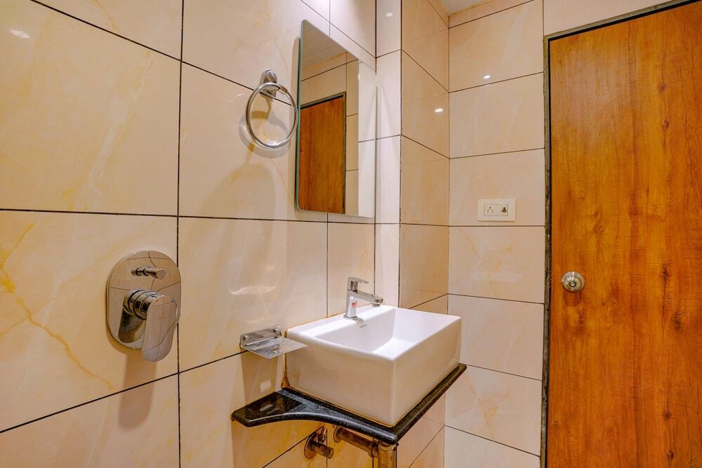 Мумбаи: Fabexpress Colaba Grand