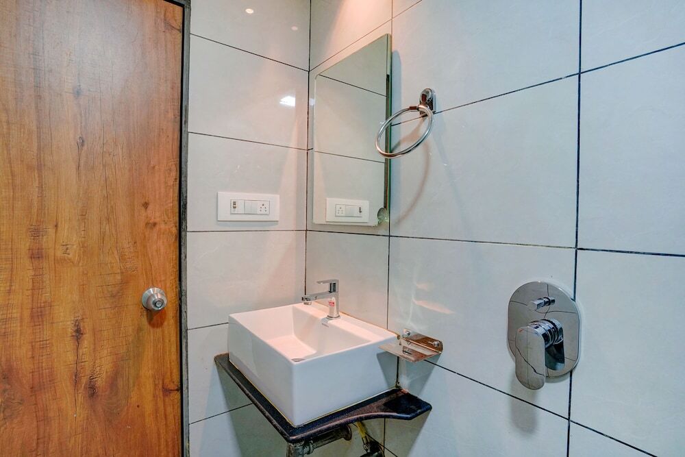 Мумбаи: Fabexpress Colaba Grand