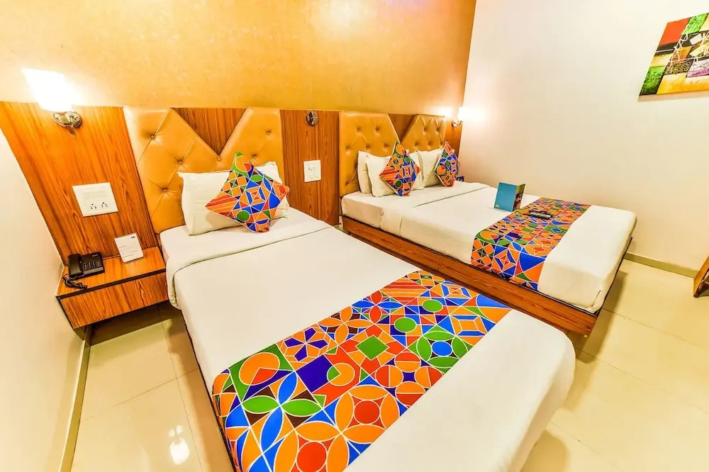 Мумбаи: Fabexpress Bently Palace