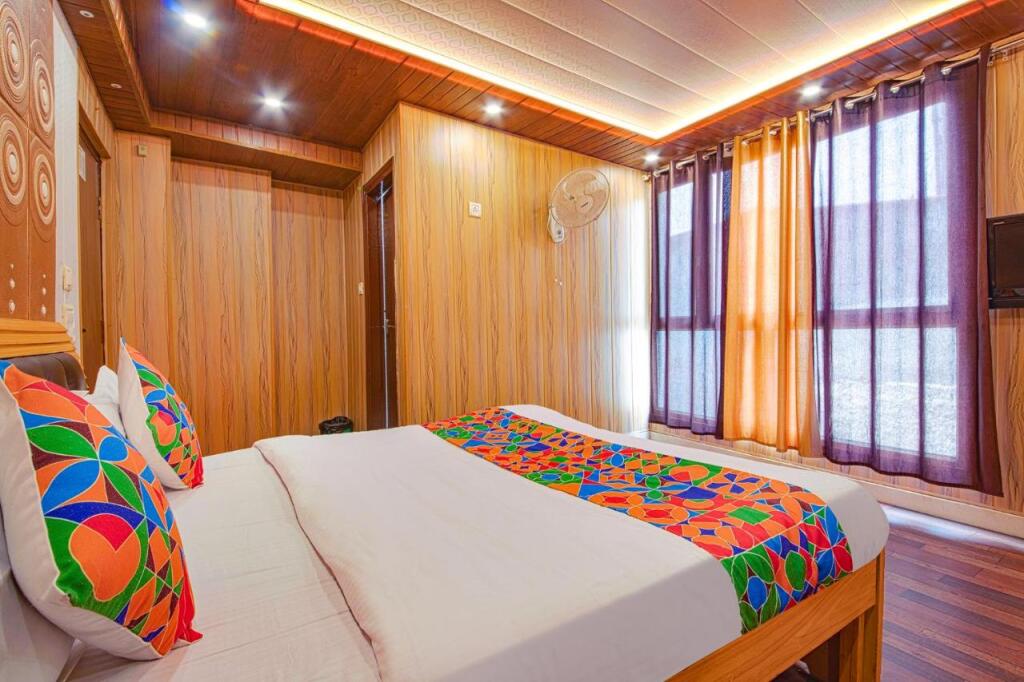 carousel image 3