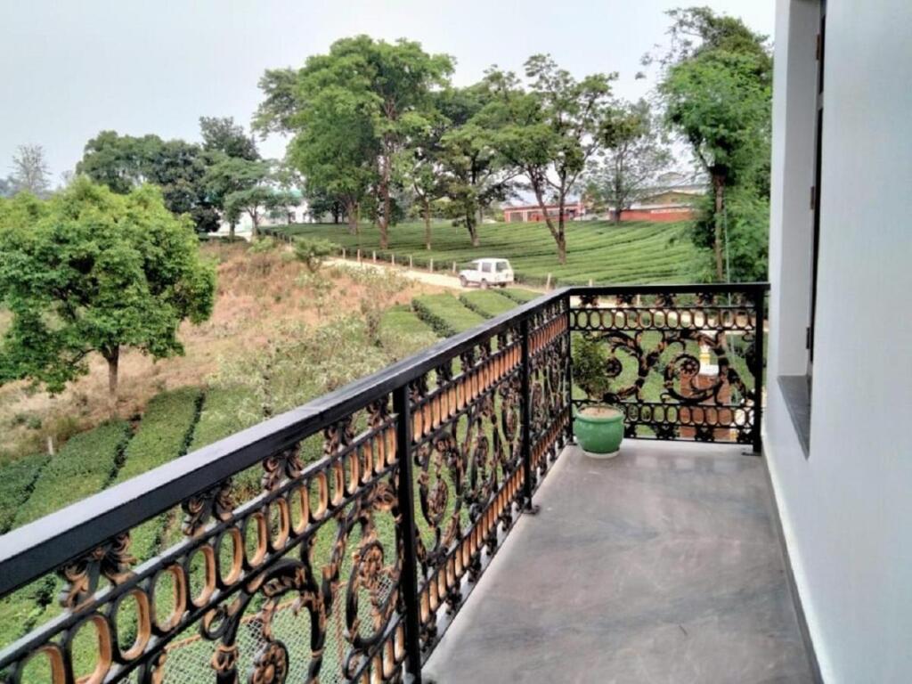 Кангра: Matoshree Club and Resort