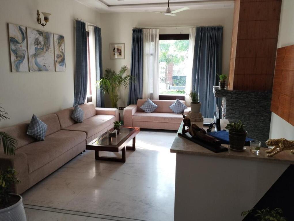 Кангра: Matoshree Club and Resort