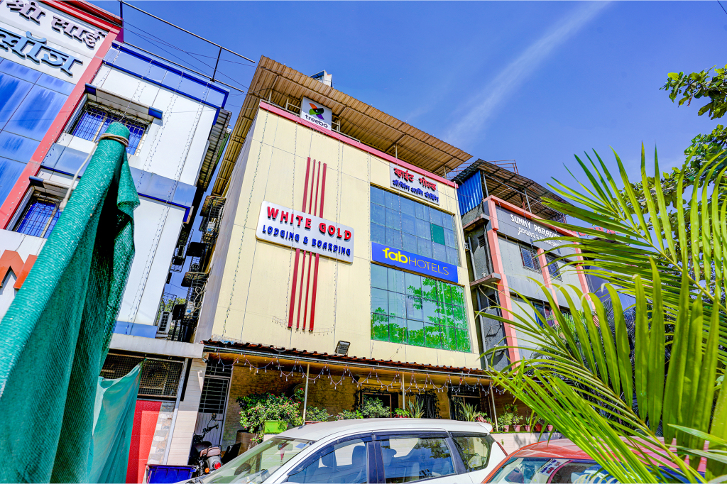 Нави-Мумбай: Fabexpress White Gold