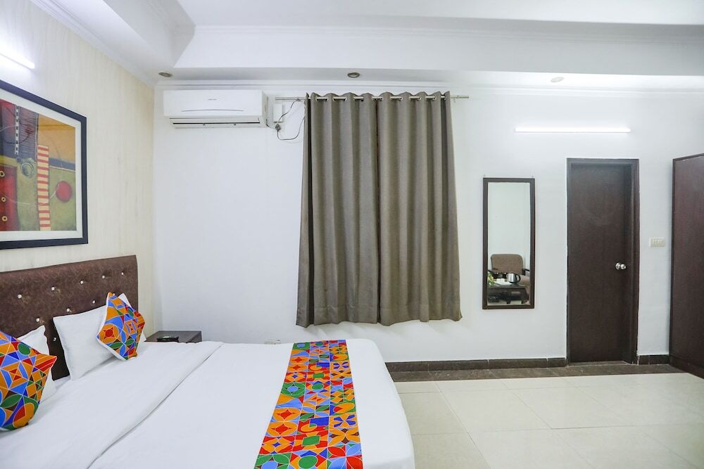 Нойда: FabHotel F9 H Block Sector 51