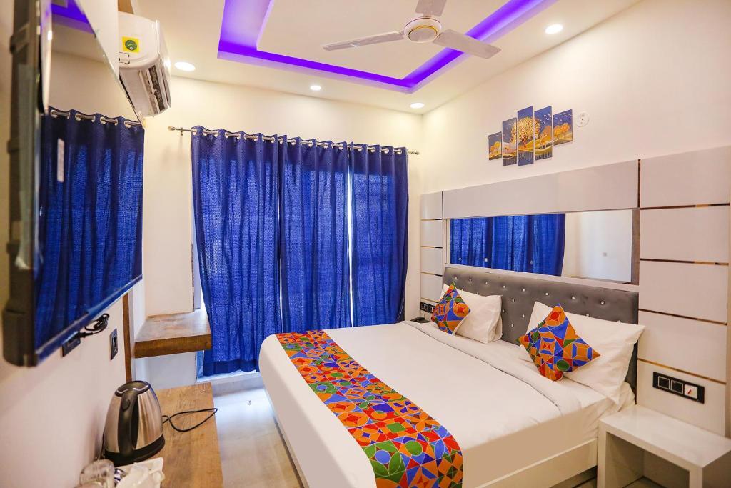 Нойда: Fabexpress F9 Noida Sector 27