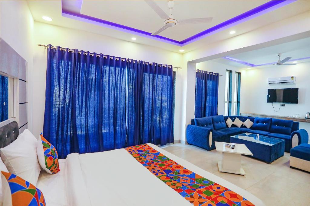 Нойда: Fabexpress F9 Noida Sector 27