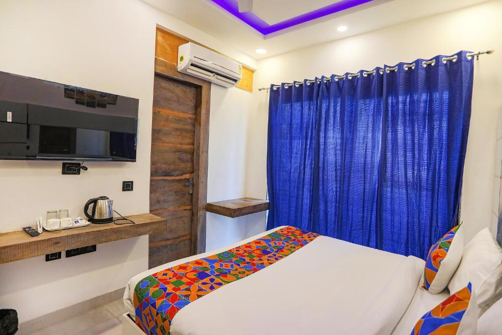 Нойда: Fabexpress F9 Noida Sector 27