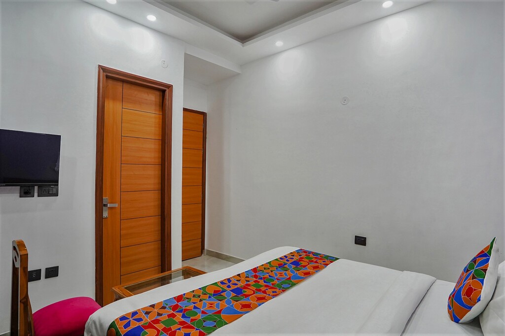Нойда: FabHotel F9 Noida Sector 56