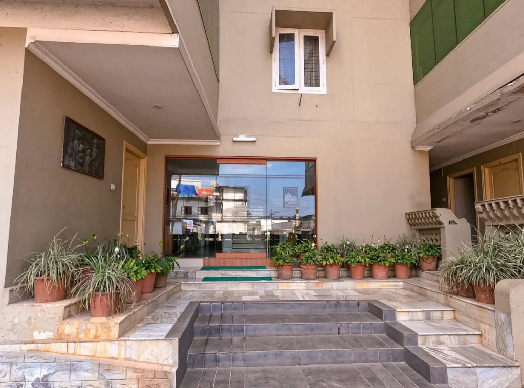 Султан-Батери: Chandragiri Inn