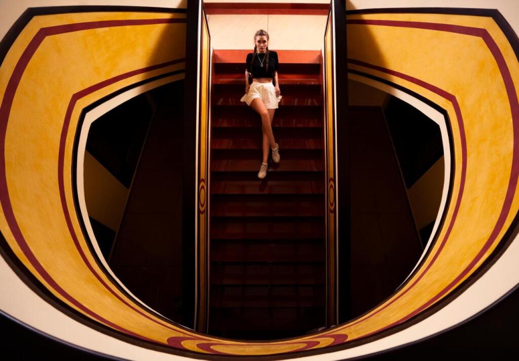 carousel image 3