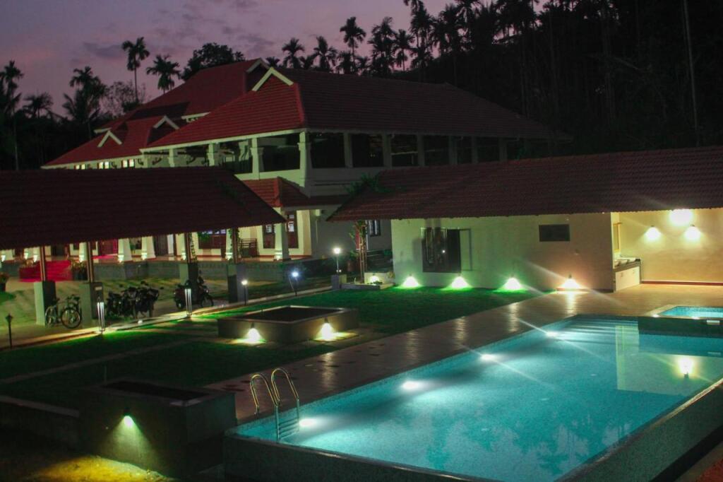 Султан-Батери: Wayanad Mace Mansion