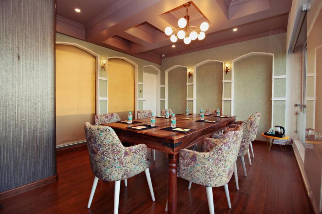 Мумбаи: Theory9 Premium Service Apartments Bandra