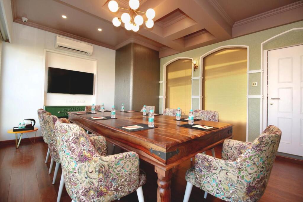 Мумбаи: Theory9 Premium Service Apartments Bandra