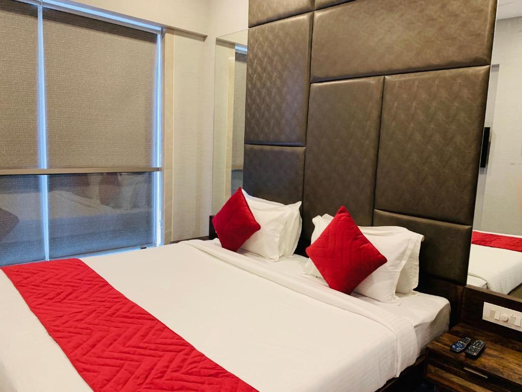 Мумбаи: Theory9 Premium Serviced Apartments Khar