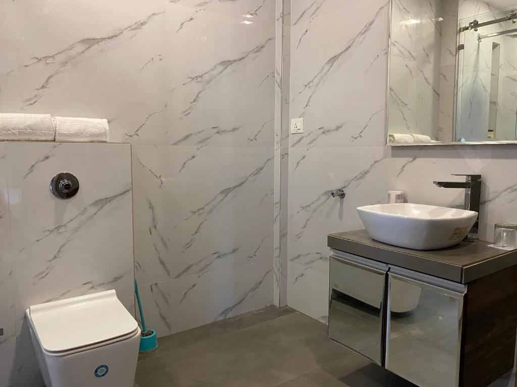 Мумбаи: Theory9 Premium Serviced Apartments Khar