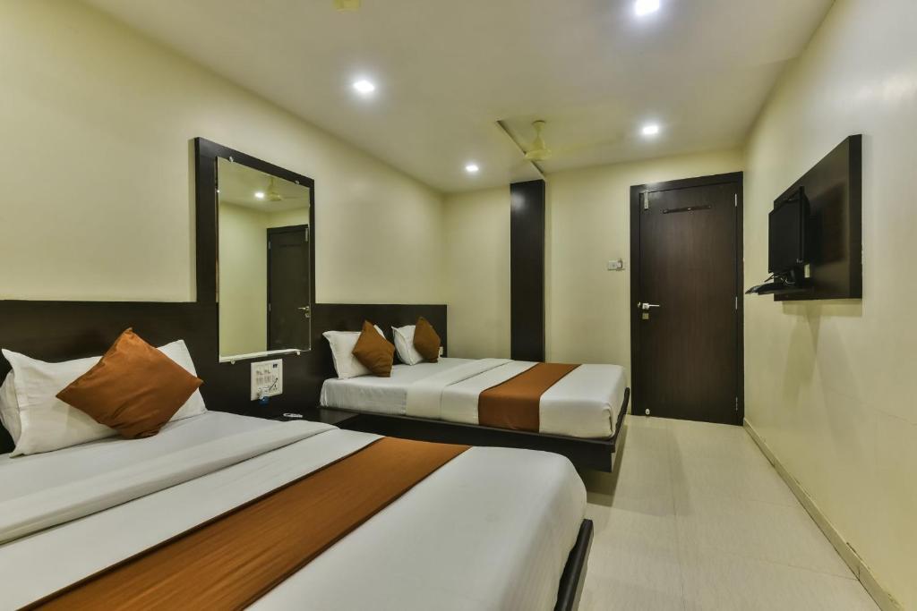 Мумбаи: Hotel Guestinn Residency