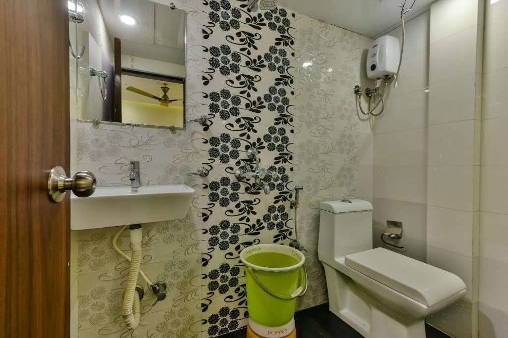 Мумбаи: Hotel Guestinn Residency