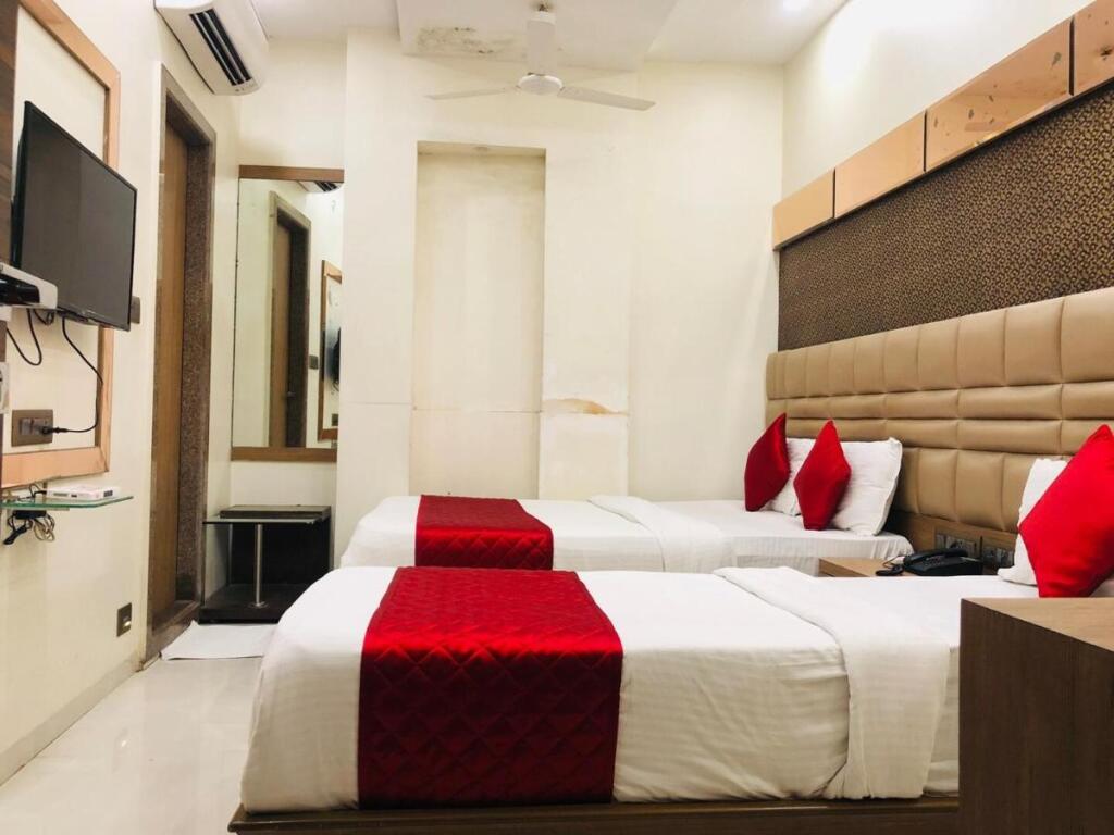 Мумбаи: Hotel Guestinn Residency