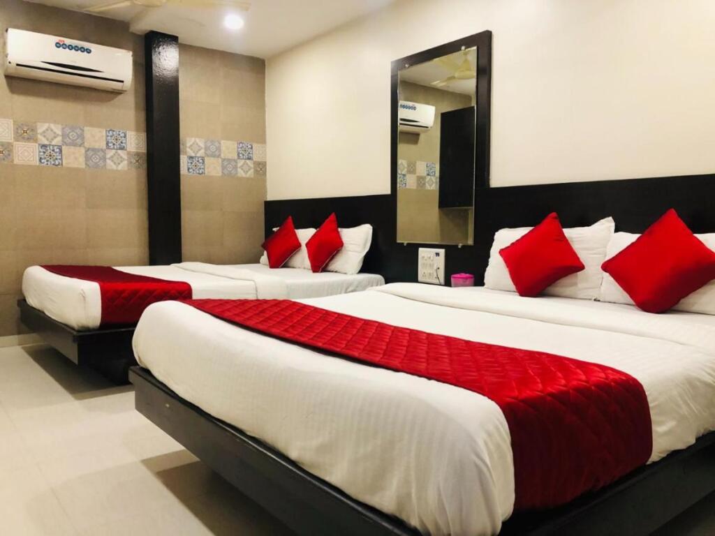 Мумбаи: Hotel Guestinn Residency