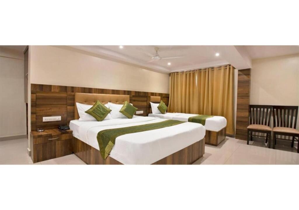 Мумбаи: Hotel Rishi International
