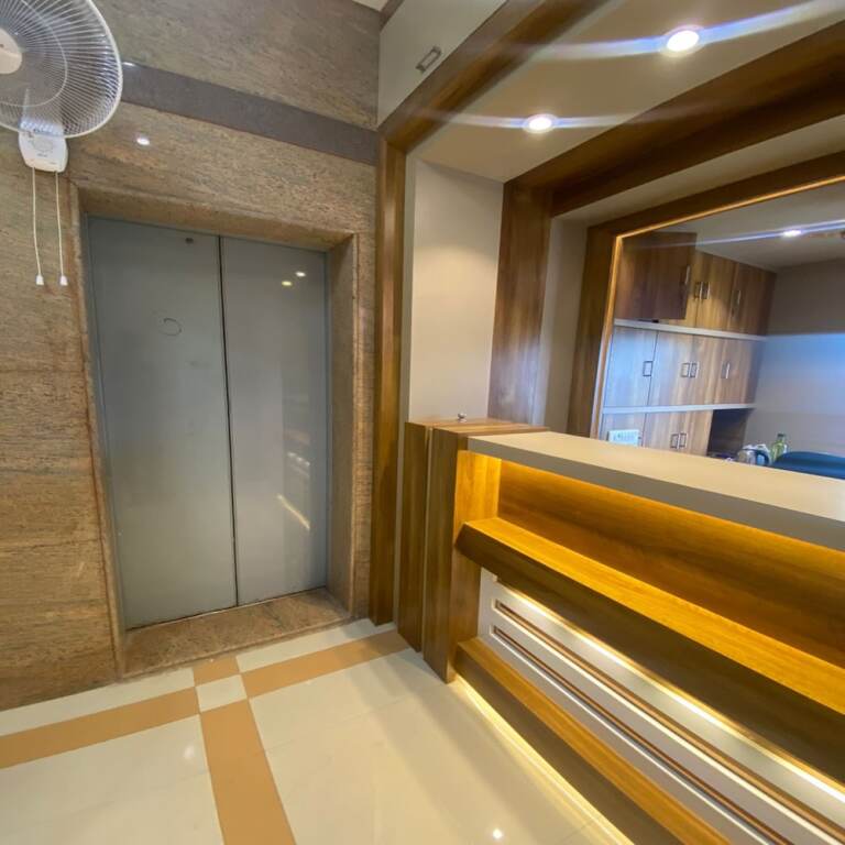 Мумбаи: Hotel Bkc Crown - Near Trade Centre