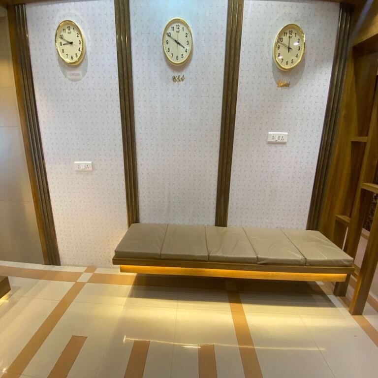Мумбаи: Hotel Bkc Crown - Near Trade Centre