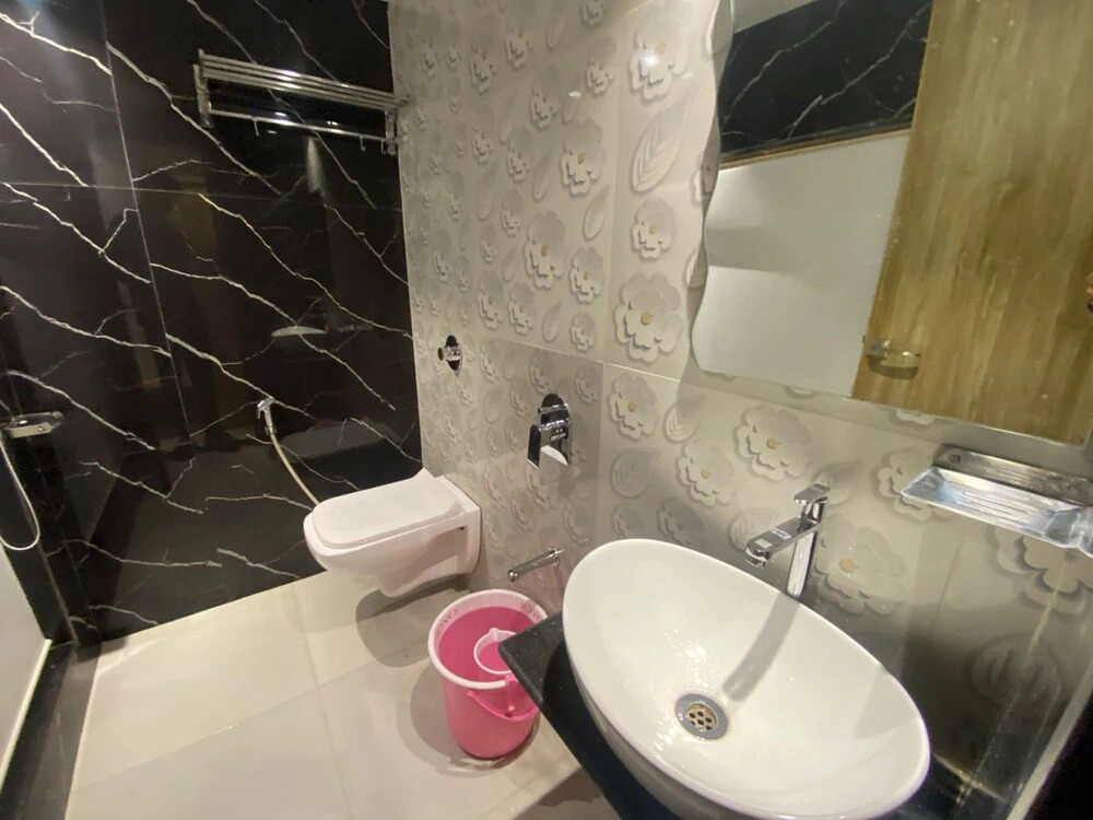 Мумбаи: Hotel Bkc Crown - Near Trade Centre