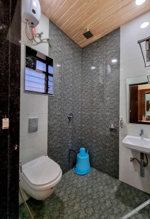 Мумбаи: Hotel Empire - Near International Airport