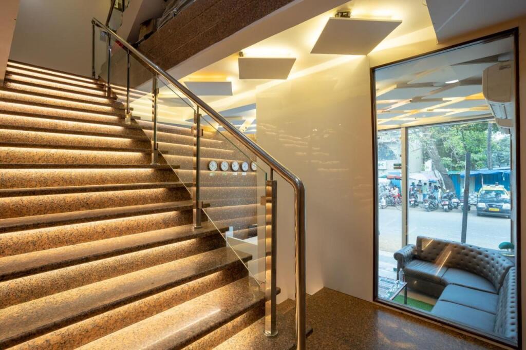 Мумбаи: Hotel Empire - Near International Airport