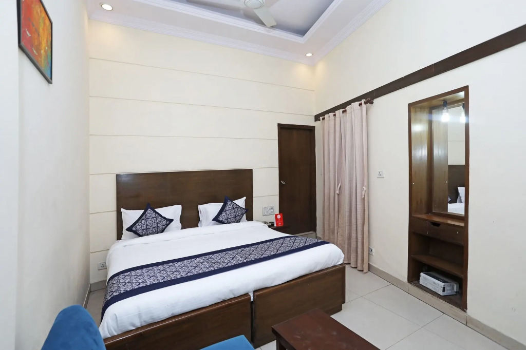 Нью-Дели: Vivek Hotel