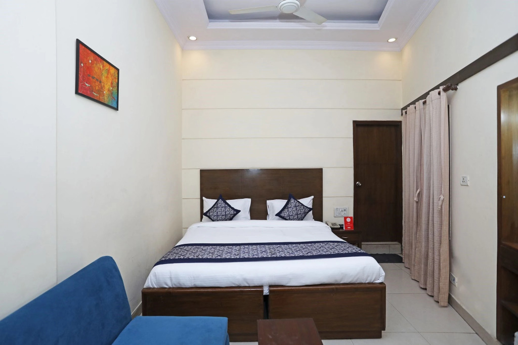 Нью-Дели: Vivek Hotel