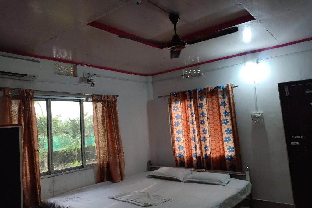 Дакшин Дхупджора: OYO 82239 Gorumara Manna Resort