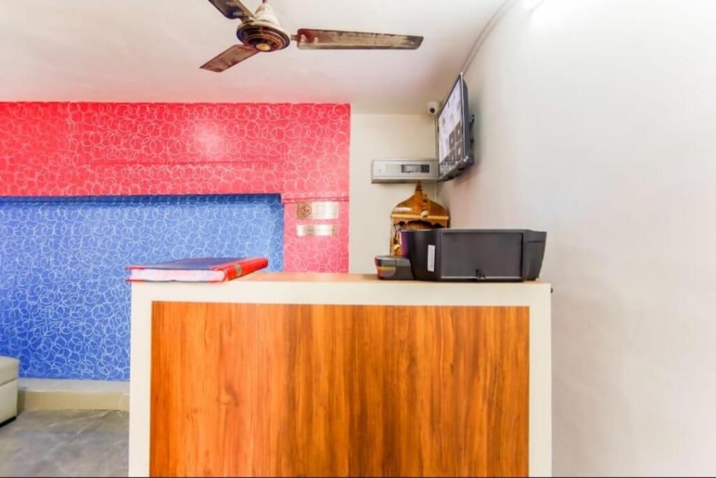 Нью-Дели: Airport Hotel Icon