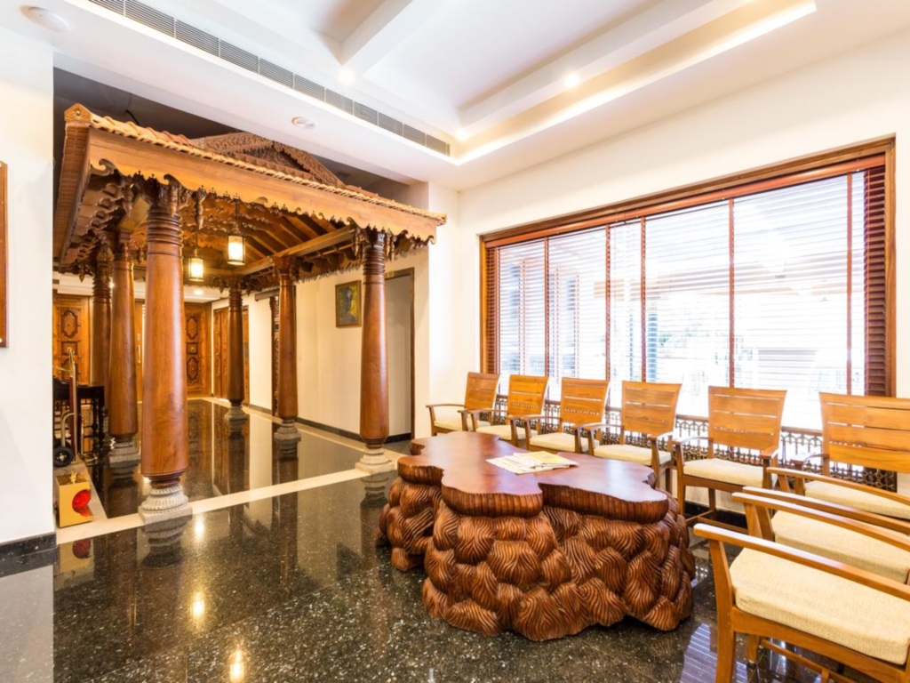 Паллипурам: Sterling Guruvayur
