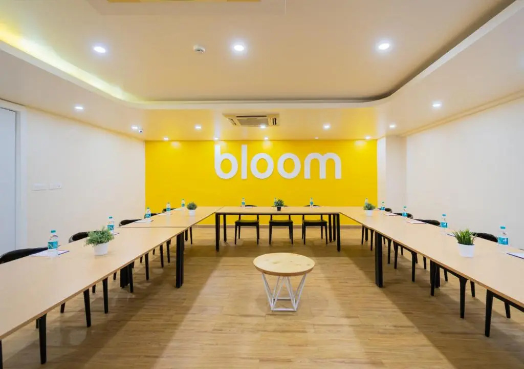 Хидерабад: Bloom Hotel - HITEC City